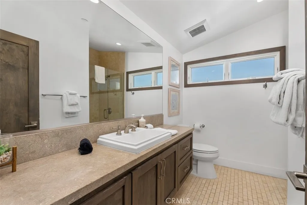 200 E Balboa Boulevard, Newport Beach, California 92661 home-pic-33