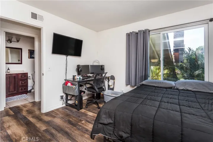 1224 N Foxton Cir, Anaheim Hills, California 92807