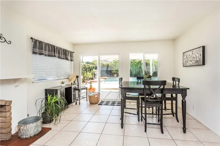 1224 N Foxton Cir, Anaheim Hills, California 92807