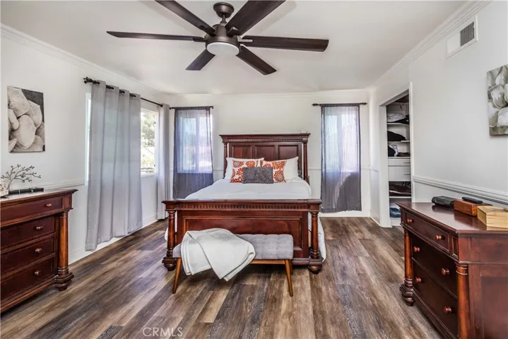 1224 N Foxton Cir, Anaheim Hills, California 92807