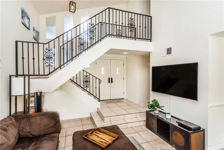 1224 N Foxton Cir, Anaheim Hills, California 92807