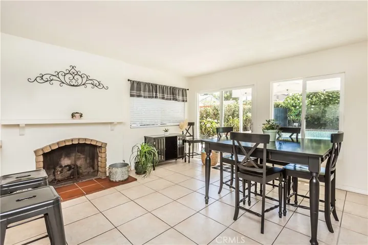 1224 N Foxton Cir, Anaheim Hills, California 92807