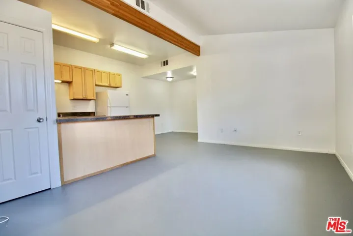 6587 Oasis Avenue B, 29 Palms, California 92277