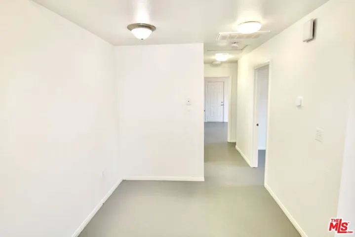 6587 Oasis Avenue B, 29 Palms, California 92277