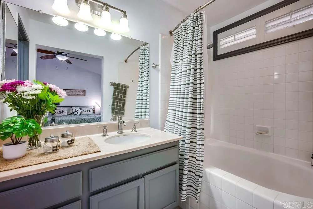 39685 Almansa, Murrieta, California 92562 home-pic-23