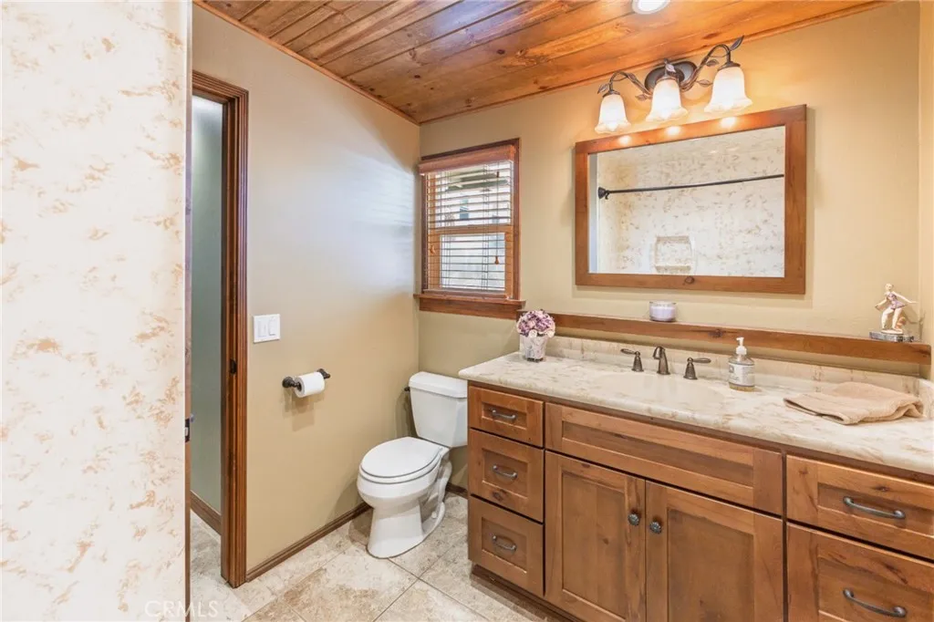 622 622 Center Street, Costa Mesa, California 92627 home-pic-19