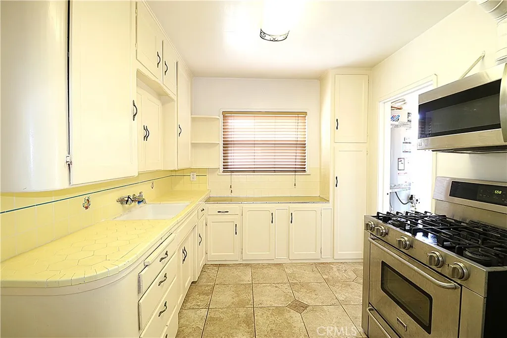 622 622 Center Street, Costa Mesa, California 92627 home-pic-2
