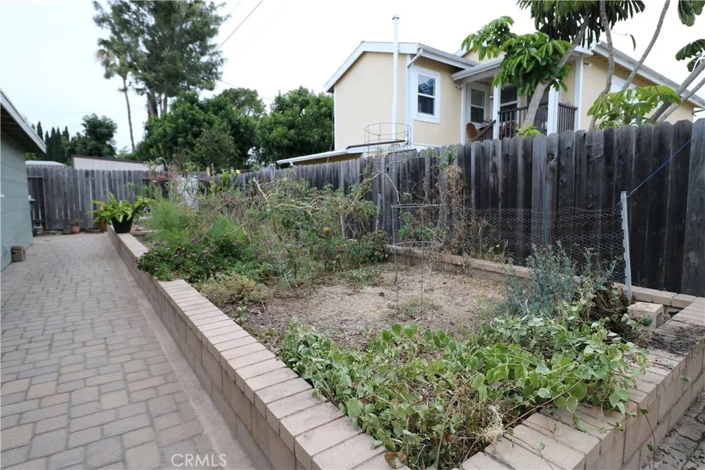 622 622 Center Street, Costa Mesa, California 92627 home-pic-25
