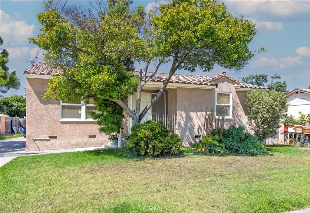 622 622 Center Street, Costa Mesa, California 92627 home-pic-0