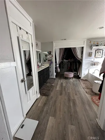 11785 Forest Park Ln, Victorville, California 92392