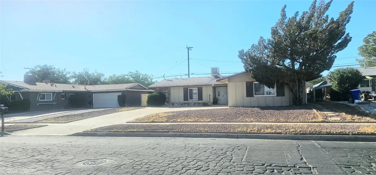 15728 La Paz, Victorville, California 92395 home-pic-32