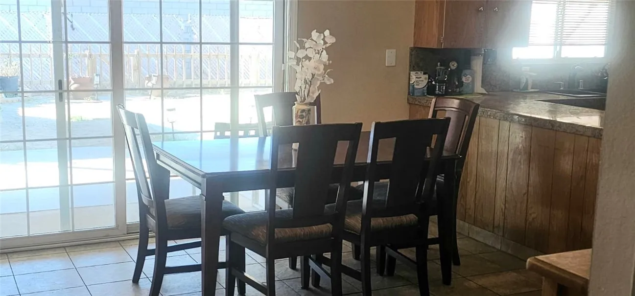 15728 La Paz, Victorville, California 92395 home-pic-8