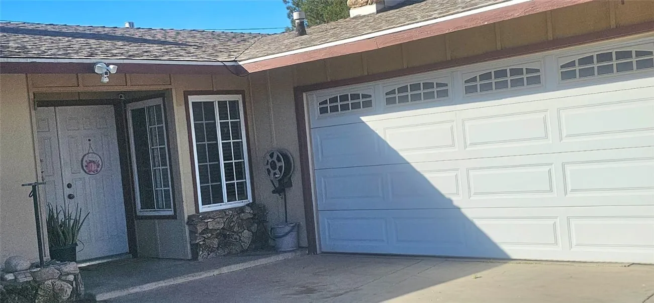 15728 La Paz, Victorville, California 92395 home-pic-2