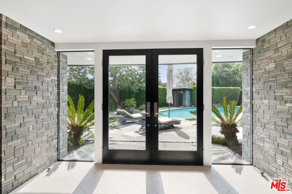 3035 Lake Glen Drive, Beverly Hills, California 90210 home-pic-3