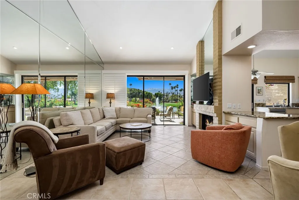 175 Bouquet Canyon Drive, Palm Desert, California 92211 home-pic-2