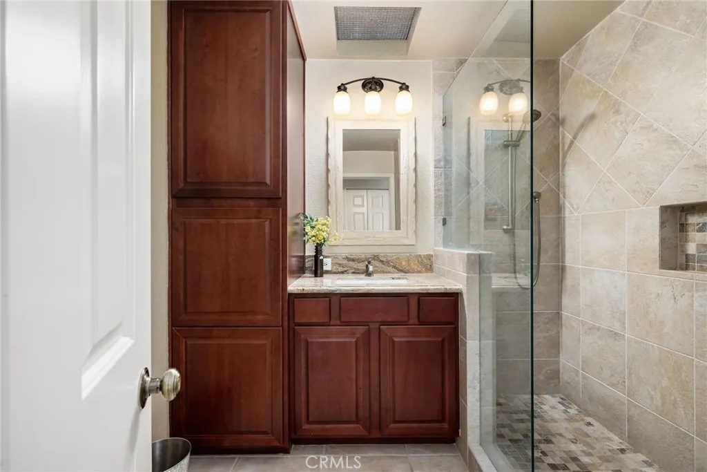 175 Bouquet Canyon Drive, Palm Desert, California 92211 home-pic-14