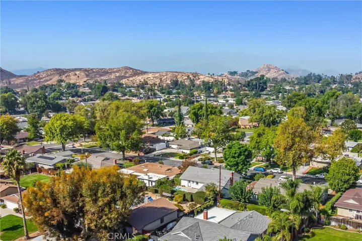 2838 Shenandoah Road, Riverside, California 92506