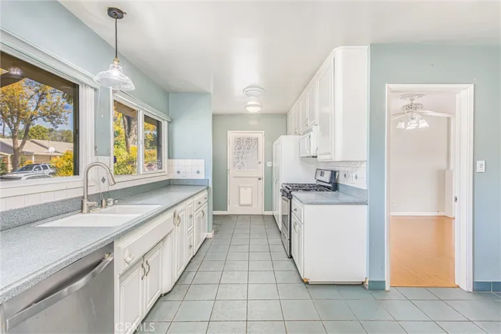 2838 Shenandoah Road, Riverside, California 92506