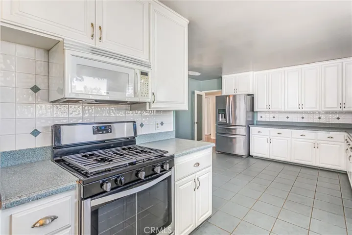 2838 Shenandoah Road, Riverside, California 92506