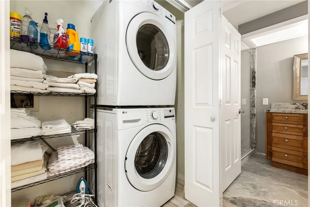 152 Lost River Drive, Palm Desert, California 92211 home-pic-21