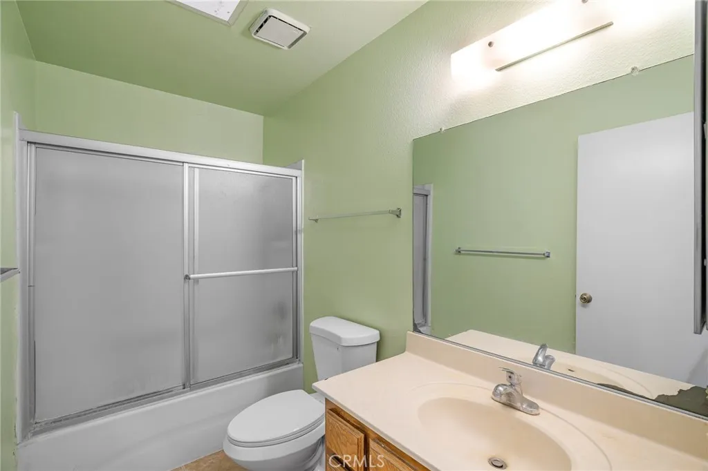 825 E Newmark Avenue A, Monterey Park, California 91755 home-pic-13