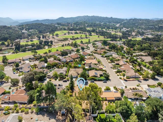 10512 Moon View Way, Escondido, California 92026