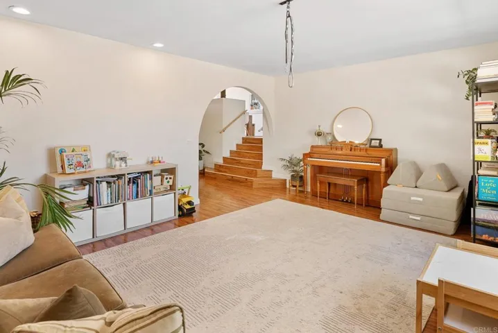 10512 Moon View Way, Escondido, California 92026