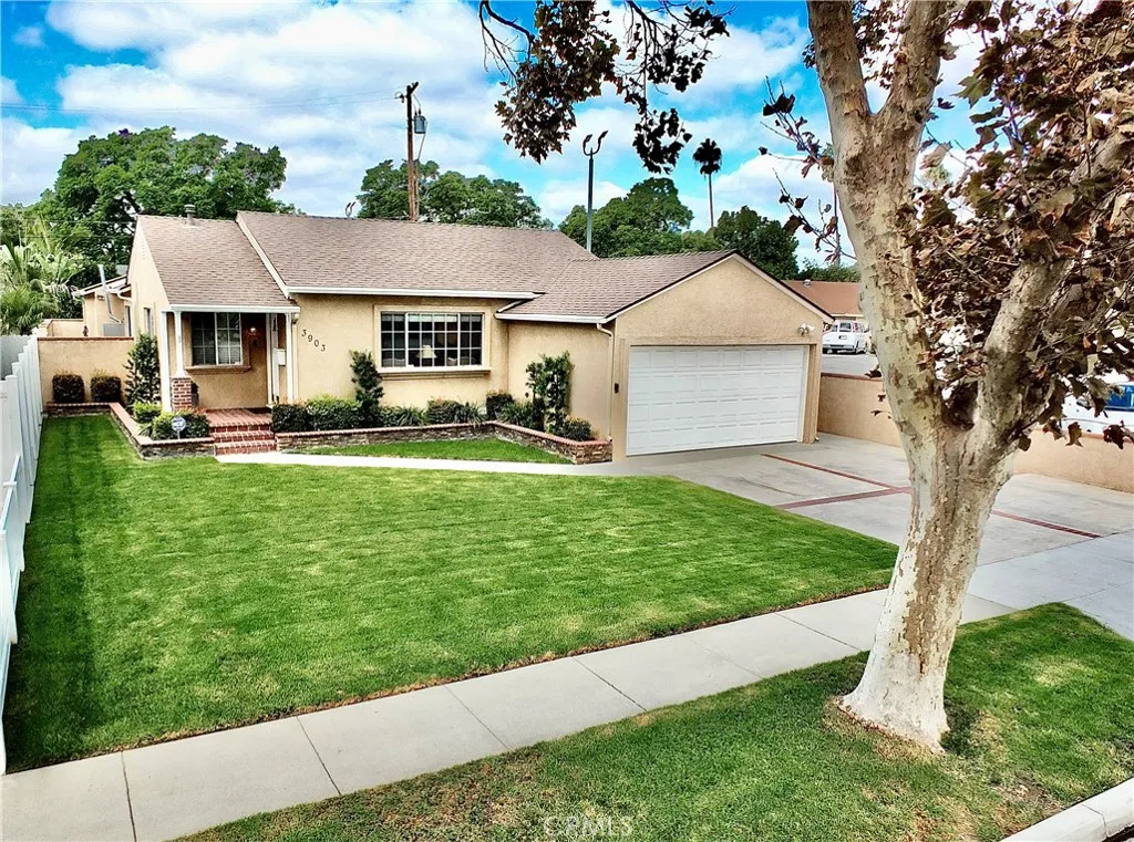 3903 N Studebaker, Long Beach, California 90808 home-pic-1