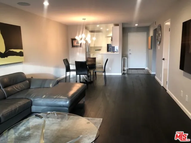 Rich engineered hardwood floor