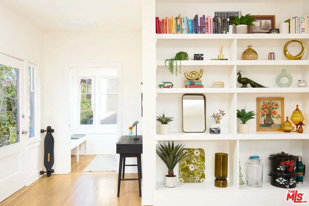 818 Palms Boulevard, Venice, California 90291 home-pic-14