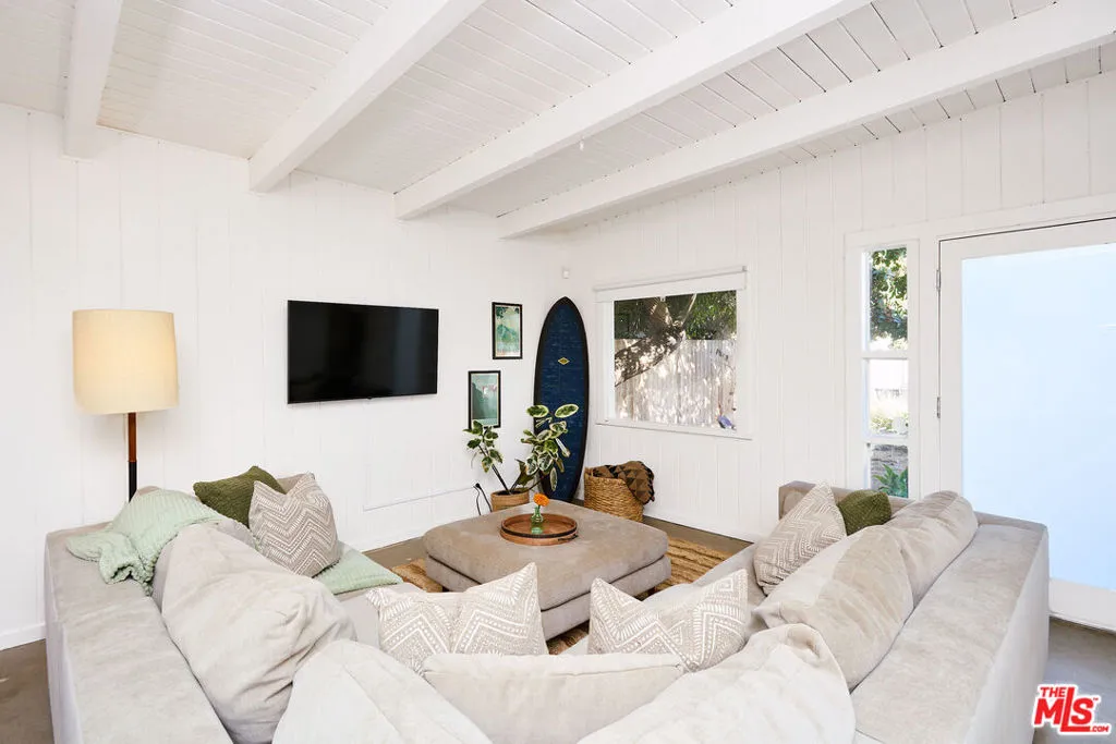 818 Palms Boulevard, Venice, California 90291 home-pic-34