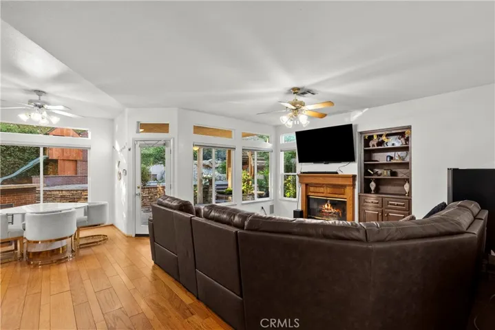 28811 Park Woodland, Saugus, California 91390