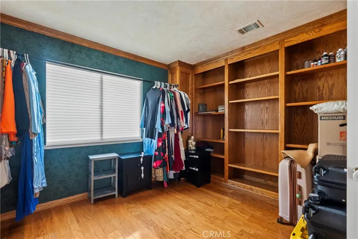 28811 Park Woodland, Saugus, California 91390