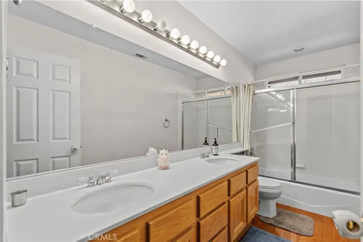28811 Park Woodland, Saugus, California 91390
