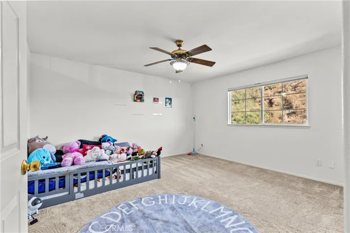 28811 Park Woodland, Saugus, California 91390