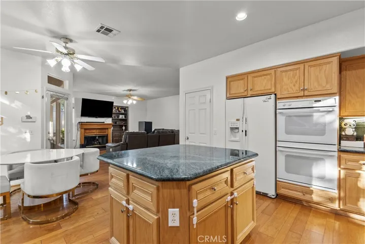 28811 Park Woodland, Saugus, California 91390