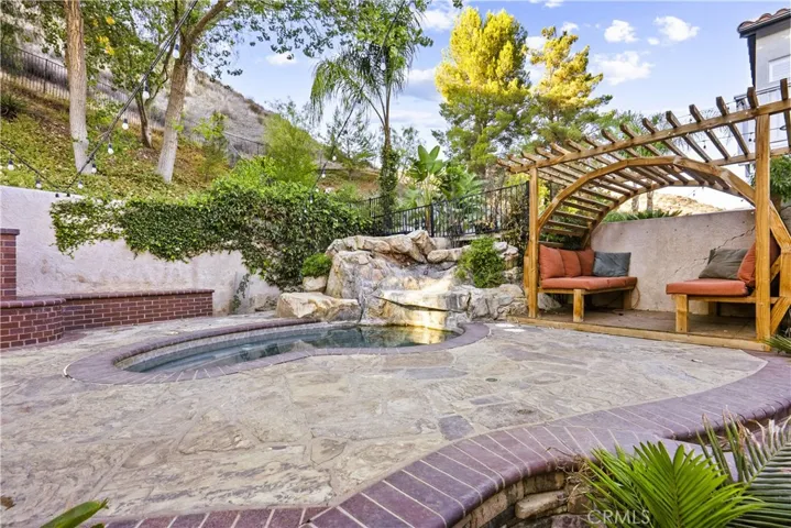 28811 Park Woodland, Saugus, California 91390