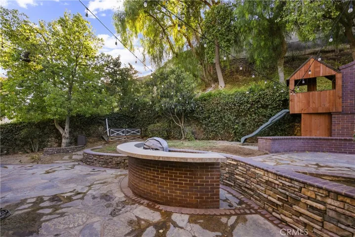28811 Park Woodland, Saugus, California 91390