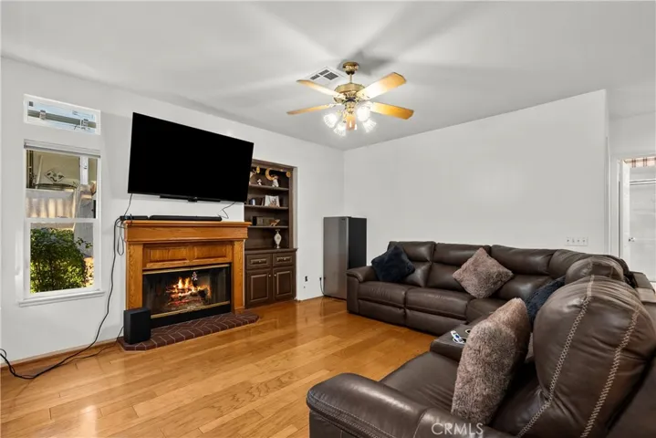 28811 Park Woodland, Saugus, California 91390