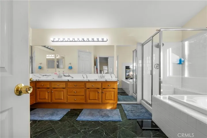 28811 Park Woodland, Saugus, California 91390