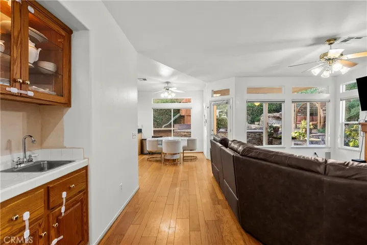 28811 Park Woodland, Saugus, California 91390