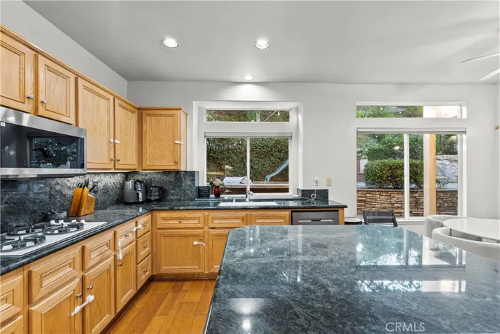 28811 Park Woodland, Saugus, California 91390