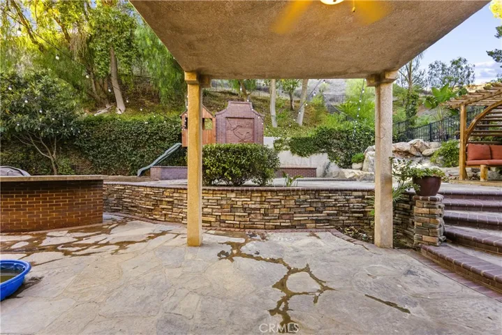 28811 Park Woodland, Saugus, California 91390
