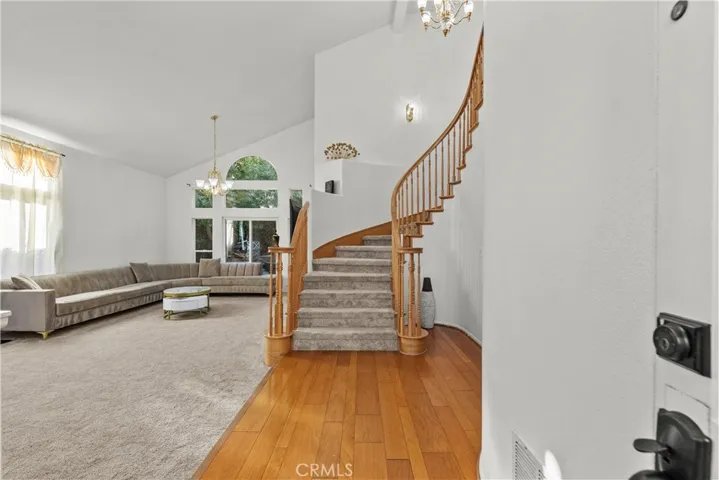 28811 Park Woodland, Saugus, California 91390
