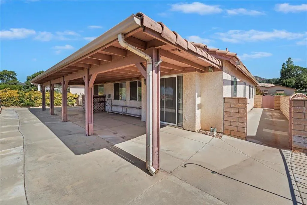 10751 Deerfield Drive, Cherry Valley, California 92223 home-pic-42
