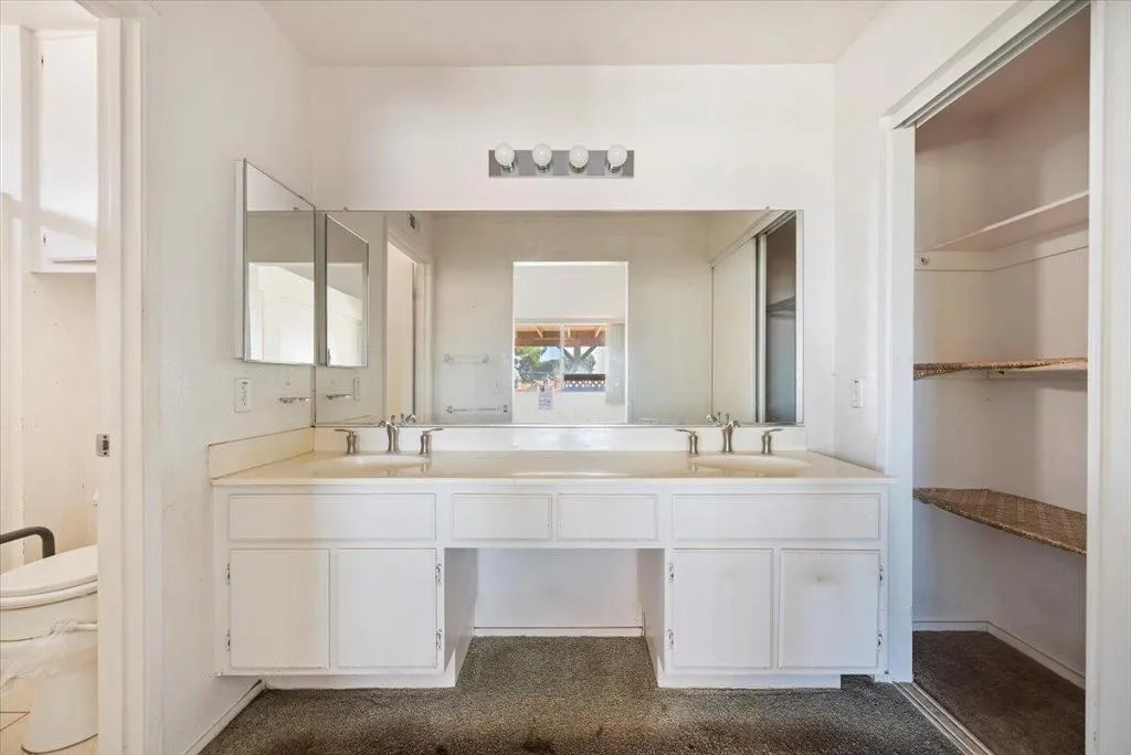 10751 Deerfield Drive, Cherry Valley, California 92223 home-pic-37