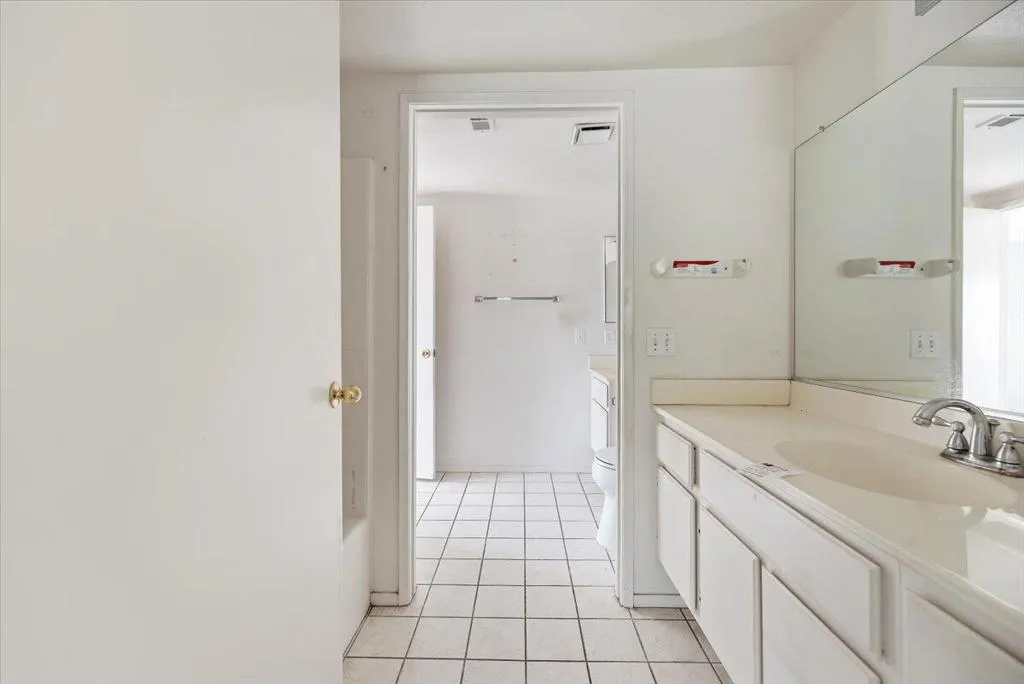 10751 Deerfield Drive, Cherry Valley, California 92223 home-pic-13
