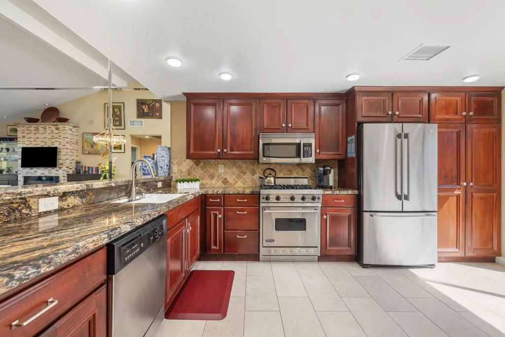 76198 Impatiens Circle, Palm Desert, California 92211 home-pic-12