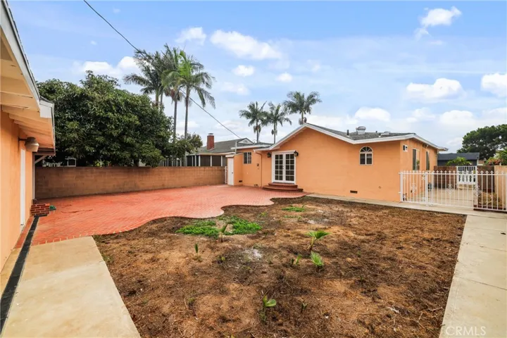 4223 Artesia, Torrance, California 90504