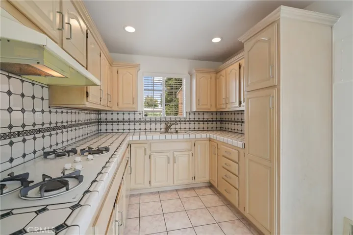 4223 Artesia, Torrance, California 90504